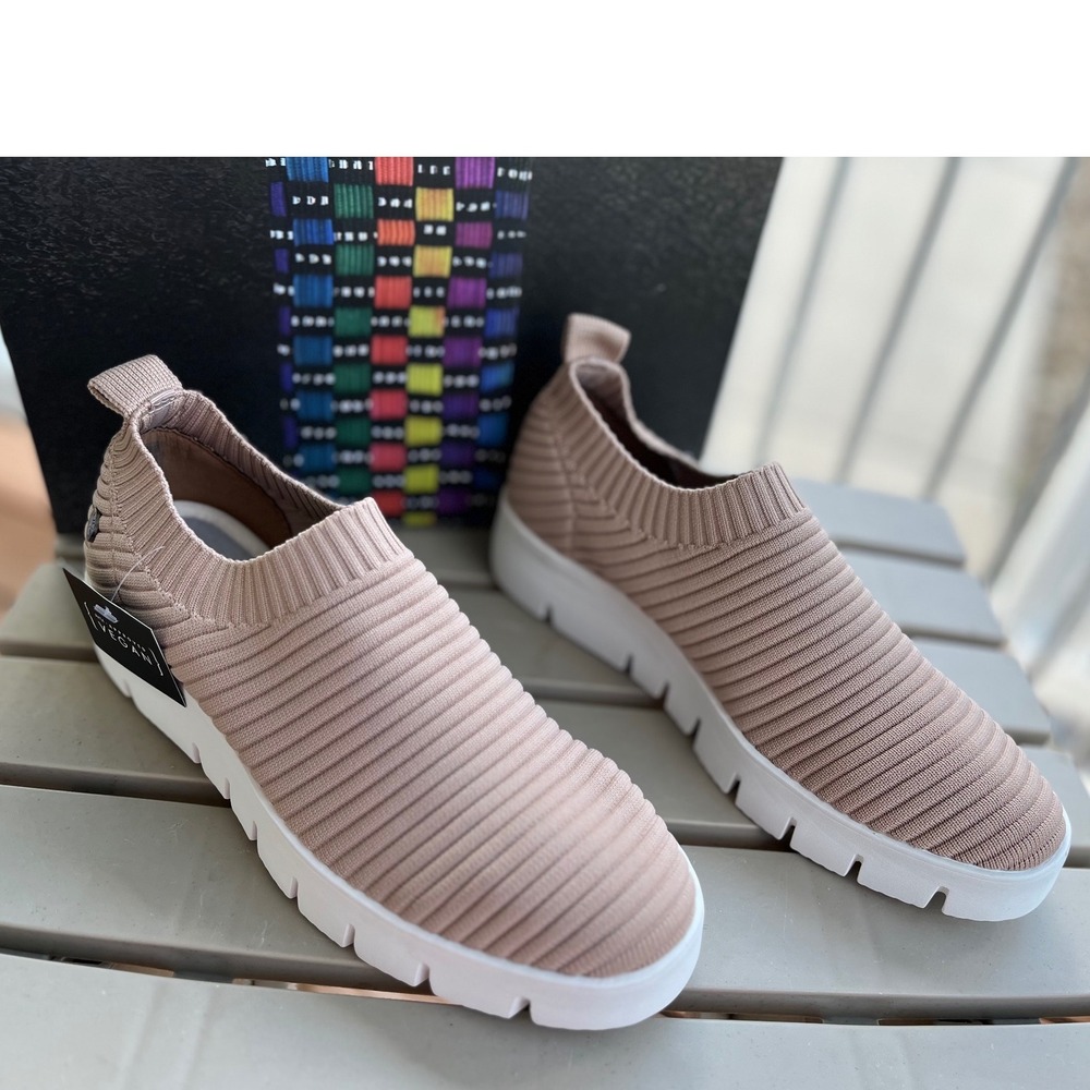 Bernie Mev FX Sparky Blush Pink Ribbed Knit Vegan Slip On Sneakers Size 38/7